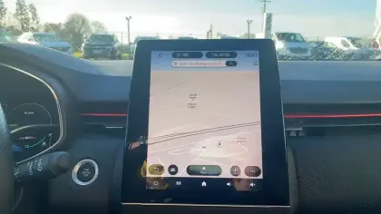 Photo 21 Renault Clio  E-Tech hybride 145