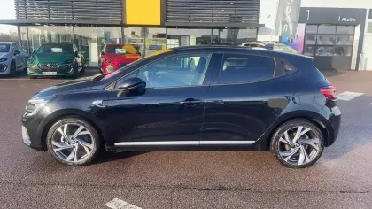 Photo 39 Renault Clio  E-Tech hybride 145