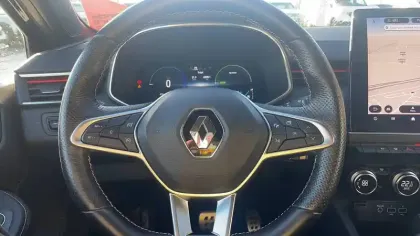 Photo 49 Renault Clio  E-Tech hybride 145