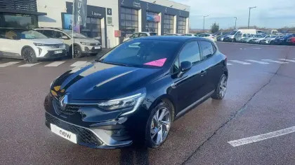 Photo 38 Renault Clio  E-Tech hybride 145