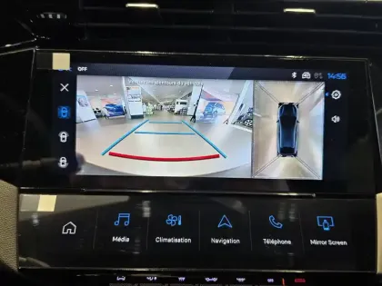 Photo 11 Peugeot 408  Electrique 58 kWh 210ch