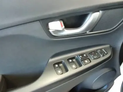 Photo 22 Hyundai Kona  Electrique 39 kWh - 136 ch