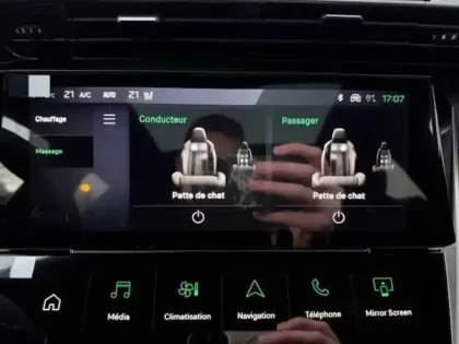 Photo 15 Peugeot 308  Hybrid 145 e-DCS6