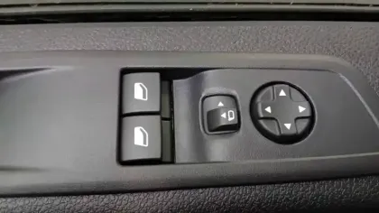 Photo 3 Peugeot Expert  FGN M BLUEHDI 145 S&S EAT8