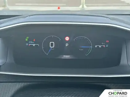 Photo 20 Peugeot 2008  Hybrid 145 e-DCS6