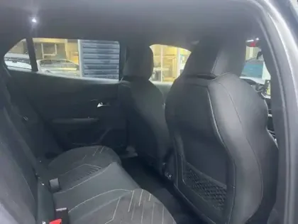 Photo 25 Peugeot 2008  Hybrid 145 e-DCS6