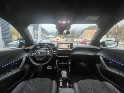 Photo 17 Peugeot 2008  Hybrid 145 e-DCS6