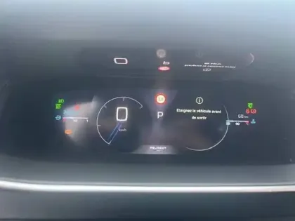 Photo 15 Peugeot 2008  Hybrid 145 e-DCS6