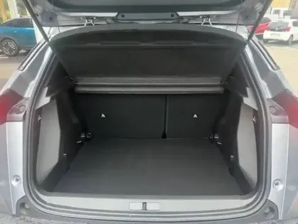 Photo 21 Peugeot 2008  Hybrid 145 e-DCS6