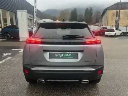 Photo 2 Peugeot 2008  Hybrid 145 e-DCS6