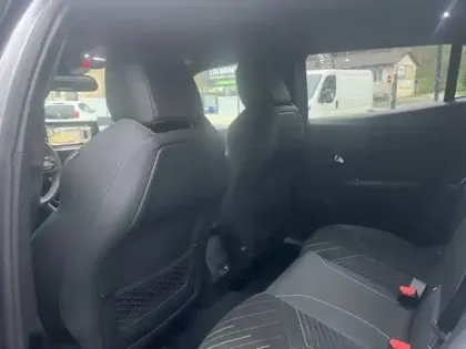 Photo 19 Peugeot 2008  Hybrid 145 e-DCS6