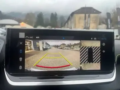 Photo 27 Peugeot 2008  Hybrid 145 e-DCS6