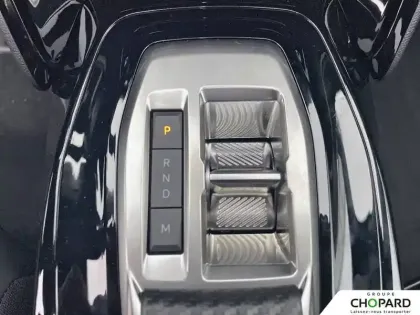 Photo 18 Peugeot 2008  Hybrid 145 e-DCS6