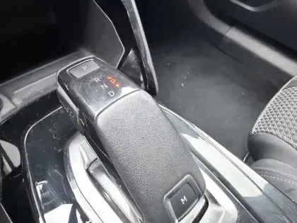 Photo 27 Peugeot 2008  PureTech 130 S&S EAT8