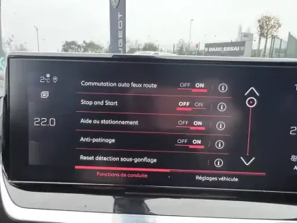 Photo 29 Peugeot 2008  PureTech 130 S&S EAT8