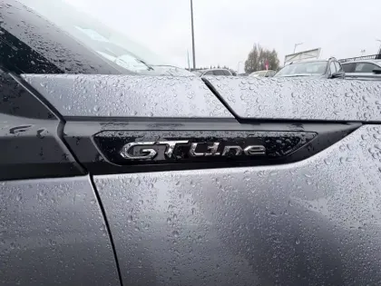 Photo 17 Peugeot 2008  PureTech 130 S&S EAT8