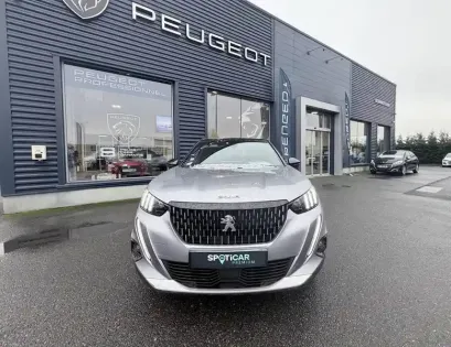 Photo 1 Peugeot 2008  PureTech 130 S&S EAT8