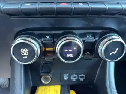 Photo 26 Renault Captur  TCe 100 GPL - 21