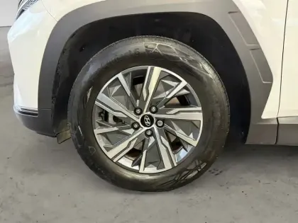 Photo 8 Hyundai Tucson  1.6 T-GDI 230 Hybrid BVA6