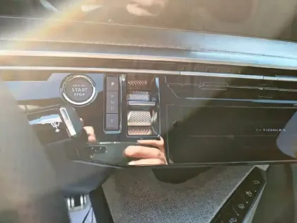 Photo 33 Peugeot 3008  Plug-in Hybrid 195 e-DCS7