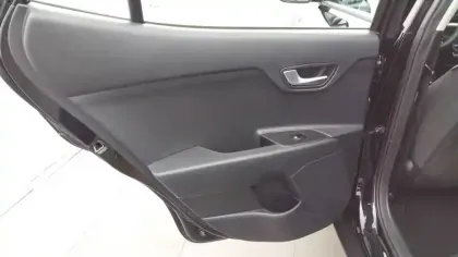 Photo 26 Kia Stonic  1.0 T-GDi 100 ch BVM6