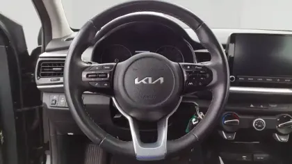 Photo 12 Kia Stonic  1.0 T-GDi 100 ch BVM6