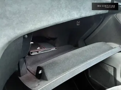 Photo 48 DS Ds 7 DS7 Crossback Hybride E-Tense 300 EAT8 4x4