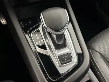 Photo 56 Renault Arkana  E-Tech hybride 145 - 22