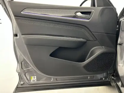 Photo 47 Renault Arkana  E-Tech hybride 145 - 22