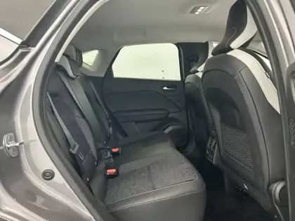 Photo 24 Renault Captur  E-Tech full hybrid 145