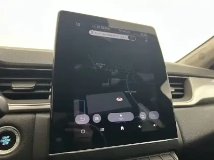 Photo 32 Renault Captur  E-Tech full hybrid 145