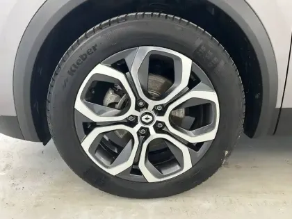 Photo 27 Renault Captur  E-Tech full hybrid 145