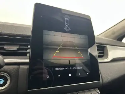 Photo 28 Renault Captur  E-Tech full hybrid 145