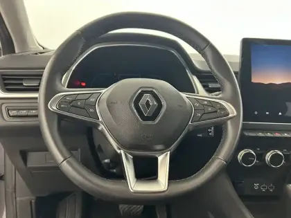 Photo 23 Renault Captur  E-Tech full hybrid 145