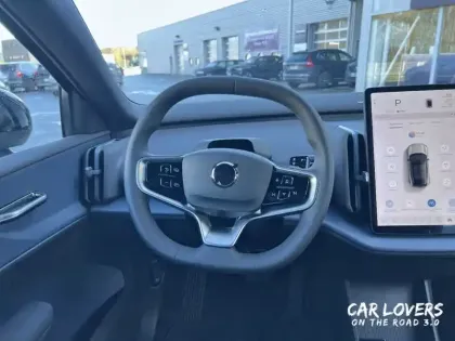 Photo 8 Volvo Ex30  Single 272 ch 1EDT