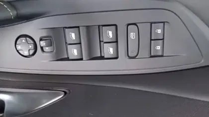 Photo 3 Peugeot 308  Electrique 54 kWh 156ch