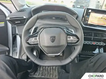 Photo 16 Peugeot 208  Hybrid 110 e-DCS6