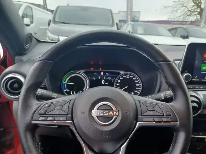 Photo 38 Nissan Juke  HYBRID 143