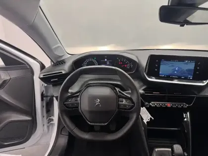 Photo 16 Peugeot 208  PureTech 75 S&S BVM5