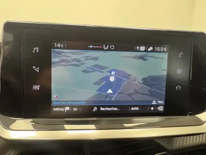 Photo 21 Peugeot 208  PureTech 75 S&S BVM5