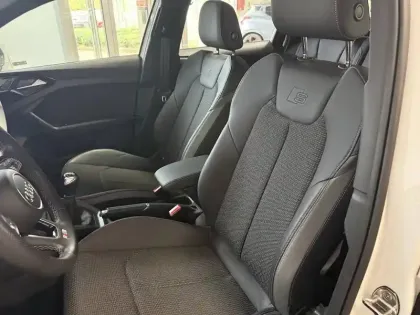 Photo 17 Audi A1  Sportback 30 TFSI 110 ch BVM6