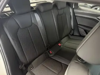 Photo 9 Audi A1  Sportback 30 TFSI 110 ch BVM6