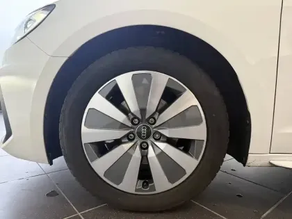 Photo 3 Audi A1  Sportback 30 TFSI 110 ch BVM6