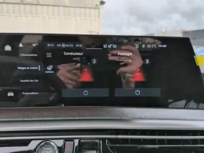 Photo 18 Peugeot 3008  Electrique 325 ch 4x4 73 kWh