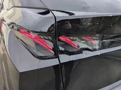 Photo 16 Peugeot 3008  Electrique 325 ch 4x4 73 kWh