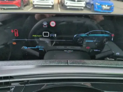 Photo 9 Peugeot 3008  Electrique 325 ch 4x4 73 kWh