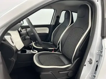 Photo 17 Renault Twingo  III E-Tech