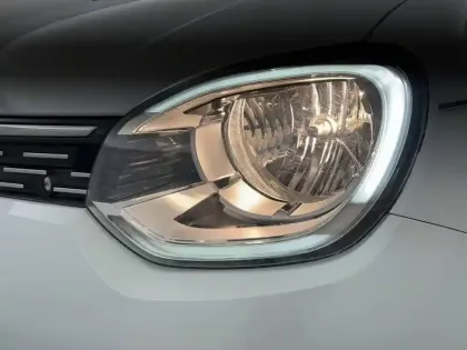 Photo 29 Renault Twingo  III E-Tech