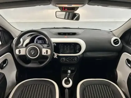 Photo 34 Renault Twingo  III E-Tech