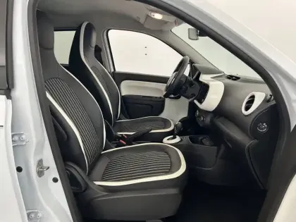 Photo 22 Renault Twingo  III E-Tech